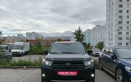 Toyota Highlander III, 2011 год, 1 400 000 рублей, 26 фотография