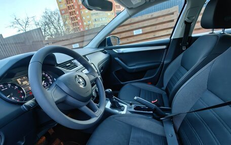 Skoda Octavia, 2017 год, 1 350 000 рублей, 7 фотография