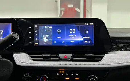 Chevrolet Monza, 2023 год, 979 999 рублей, 13 фотография