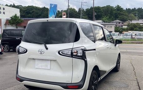 Toyota Sienta II, 2021 год, 1 147 000 рублей, 5 фотография