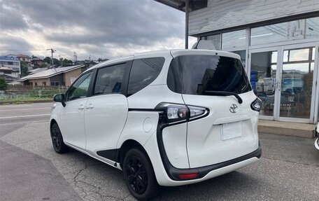 Toyota Sienta II, 2021 год, 1 147 000 рублей, 7 фотография