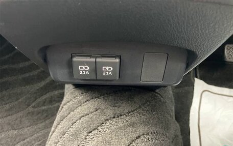 Toyota Sienta II, 2021 год, 1 147 000 рублей, 27 фотография