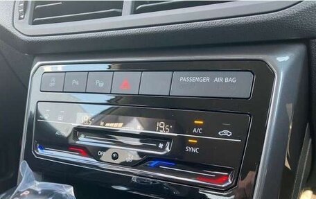 Volkswagen T-Cross I, 2023 год, 1 298 000 рублей, 11 фотография