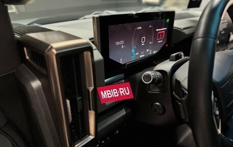 GMC Hummer EV, 2023 год, 12 000 000 рублей, 17 фотография