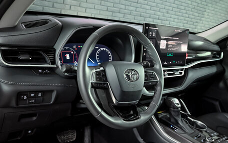 Toyota Highlander, 2025 год, 5 925 000 рублей, 12 фотография