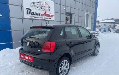 Volkswagen Polo VI (EU Market), 2011 год, 747 000 рублей, 3 фотография