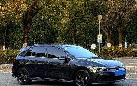 Volkswagen Golf VIII, 2022 год, 1 590 002 рублей, 2 фотография