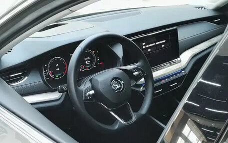 Skoda Octavia IV, 2021 год, 1 409 000 рублей, 10 фотография