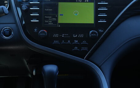 Toyota Camry, 2020 год, 2 750 000 рублей, 5 фотография