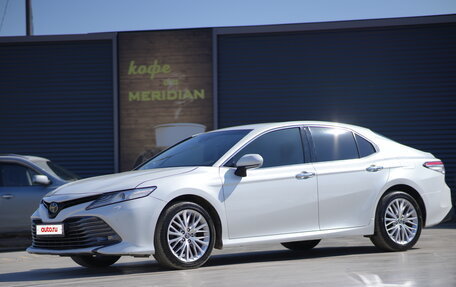 Toyota Camry, 2020 год, 2 750 000 рублей, 2 фотография