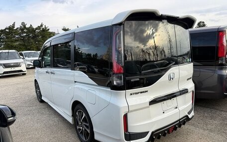 Honda Stepwgn IV, 2017 год, 1 591 493 рублей, 2 фотография