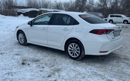 Toyota Corolla, 2021 год, 2 300 000 рублей, 4 фотография