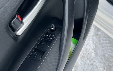 Toyota Corolla, 2021 год, 2 300 000 рублей, 6 фотография