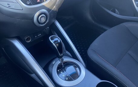 Hyundai Veloster I рестайлинг, 2012 год, 690 000 рублей, 14 фотография