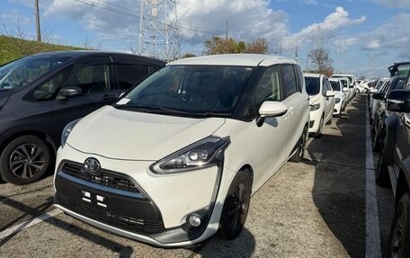 Toyota Sienta II, 2018 год, 1 078 689 рублей, 2 фотография
