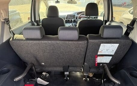 Toyota Sienta II, 2018 год, 1 078 689 рублей, 18 фотография