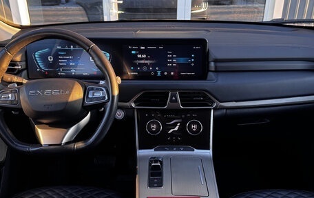 CheryExeed TXL, 2022 год, 2 420 000 рублей, 13 фотография
