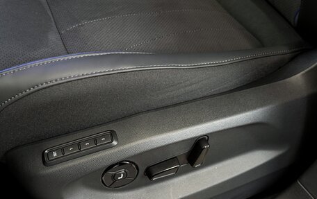 Volkswagen Tiguan, 2025 год, 4 900 000 рублей, 16 фотография