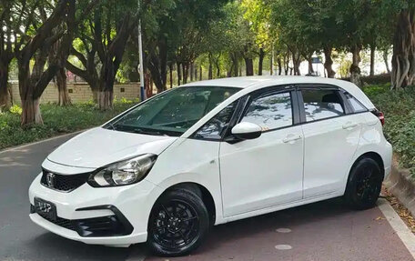 Honda Fit, 2021 год, 919 000 рублей, 2 фотография