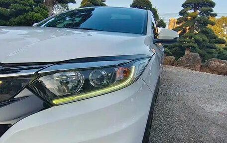 Honda Vezel, 2022 год, 1 499 999 рублей, 3 фотография