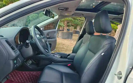 Honda Vezel, 2022 год, 1 499 999 рублей, 6 фотография