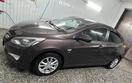 Hyundai Solaris II рестайлинг, 2016 год, 900 000 рублей, 4 фотография