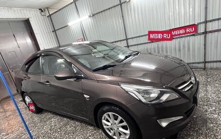 Hyundai Solaris II рестайлинг, 2016 год, 900 000 рублей, 5 фотография