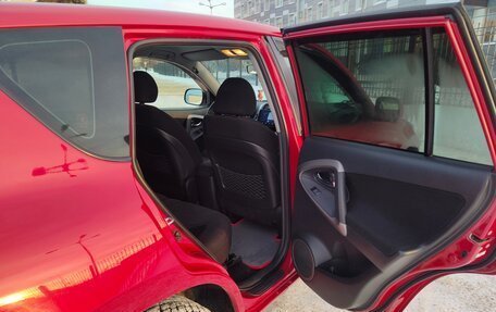 Toyota RAV4, 2005 год, 1 150 000 рублей, 14 фотография