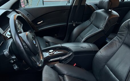 BMW 5 серия, 2004 год, 1 100 000 рублей, 12 фотография