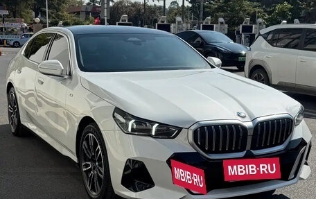 BMW 5 серия, 2025 год, 7 213 000 рублей, 3 фотография