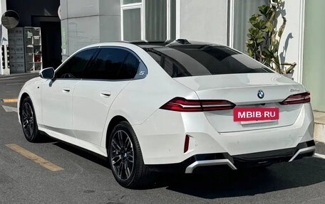 BMW 5 серия, 2025 год, 7 213 000 рублей, 6 фотография