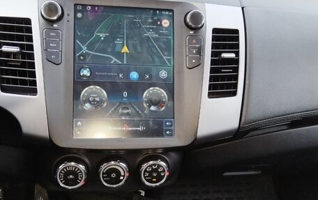 Mitsubishi Outlander III рестайлинг 3, 2011 год, 1 350 000 рублей, 5 фотография