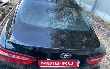 Toyota Camry, 2021 год, 2 600 000 рублей, 9 фотография