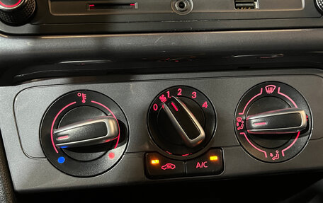 Volkswagen Polo VI (EU Market), 2019 год, 1 125 000 рублей, 13 фотография