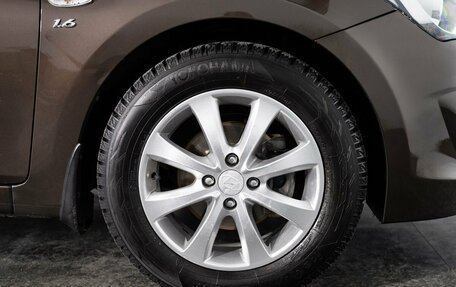 Hyundai Solaris II рестайлинг, 2015 год, 990 000 рублей, 15 фотография