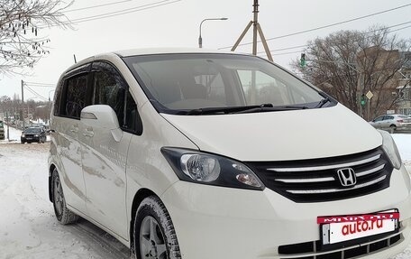 Honda Freed I, 2010 год, 1 000 000 рублей, 3 фотография