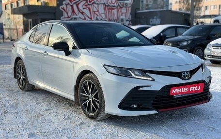 Toyota Camry, 2021 год, 3 450 000 рублей, 3 фотография