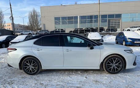 Toyota Camry, 2021 год, 3 450 000 рублей, 6 фотография