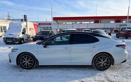 Toyota Camry, 2021 год, 3 450 000 рублей, 8 фотография