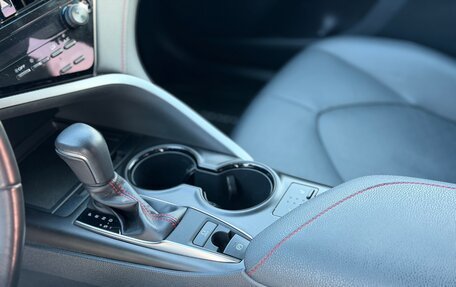 Toyota Camry, 2021 год, 3 450 000 рублей, 12 фотография