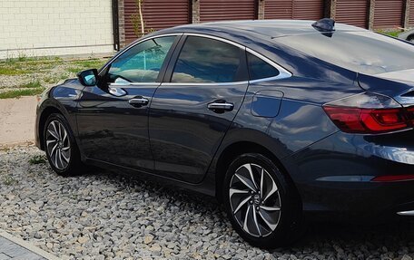 Honda Insight III, 2019 год, 2 150 000 рублей, 2 фотография