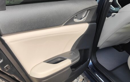 Honda Insight III, 2019 год, 2 150 000 рублей, 14 фотография