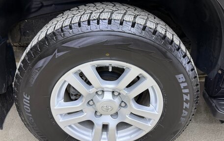 Toyota Land Cruiser Prado 150 рестайлинг 2, 2021 год, 4 800 000 рублей, 32 фотография