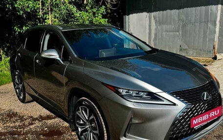 Lexus RX IV рестайлинг, 2020 год, 5 900 000 рублей, 3 фотография