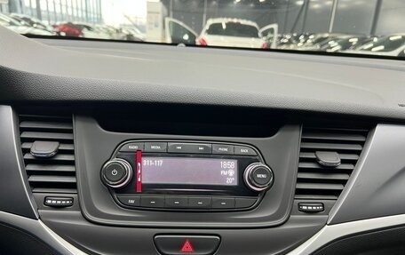 Opel Astra K, 2019 год, 1 120 000 рублей, 22 фотография