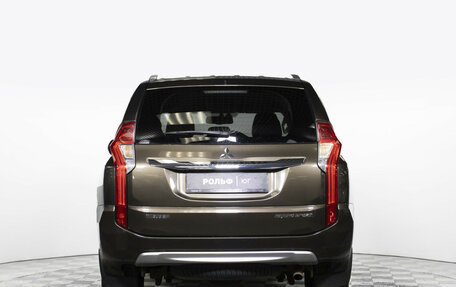 Mitsubishi Pajero Sport III рестайлинг, 2017 год, 2 748 000 рублей, 6 фотография