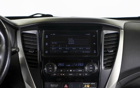 Mitsubishi Pajero Sport III рестайлинг, 2017 год, 2 748 000 рублей, 14 фотография