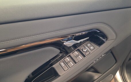 Land Rover Range Rover Evoque II, 2025 год, 6 490 000 рублей, 12 фотография