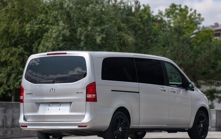 Mercedes-Benz V-Класс, 2021 год, 7 100 000 рублей, 4 фотография