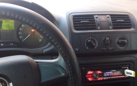 Skoda Fabia II, 2014 год, 450 000 рублей, 6 фотография